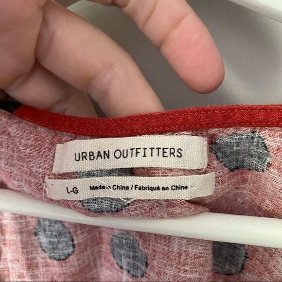 Urban Outfitters Red black Polka Dot Crop Large - Picture 3 of 4